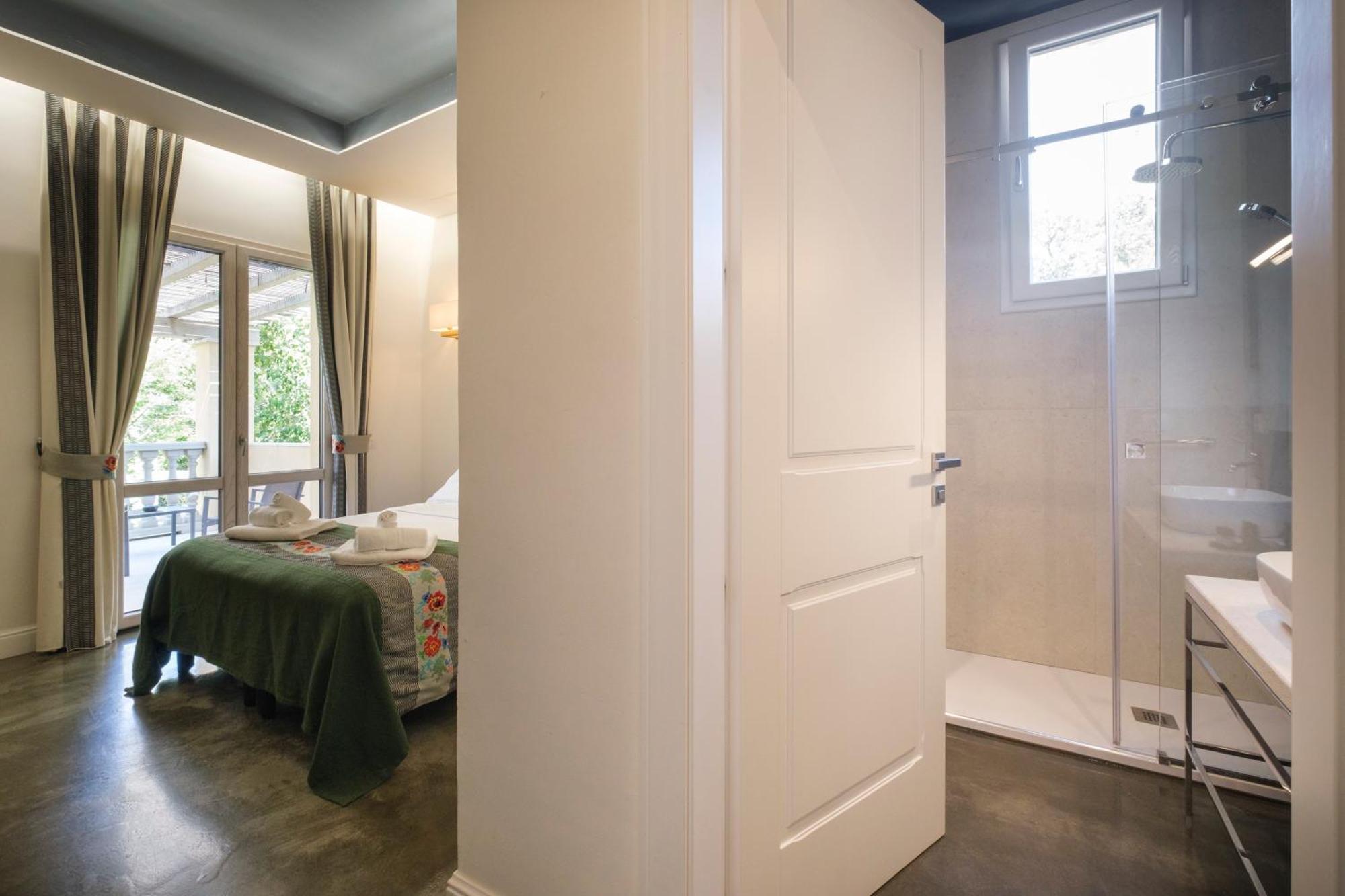Kemani Villa Sara Olbia Room photo