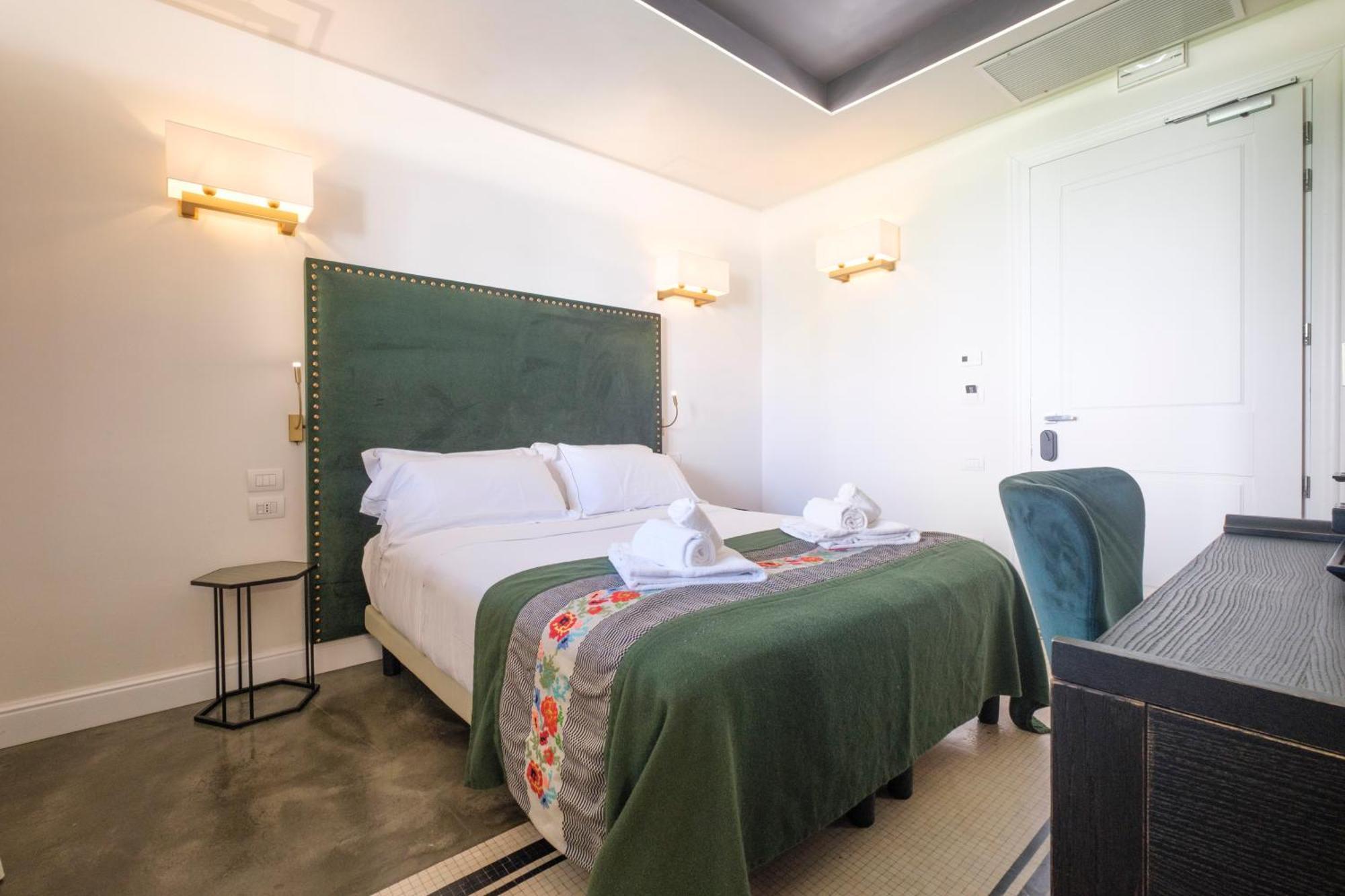 Kemani Villa Sara Olbia Room photo
