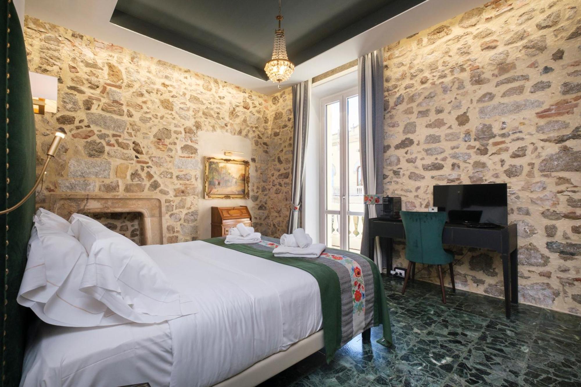 Kemani Villa Sara Olbia Room photo